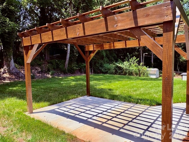 Photo - 231 Oak Dr