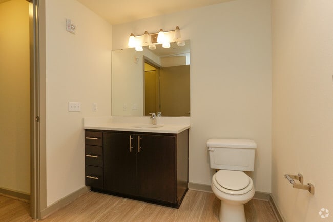 Studio - 518 SF