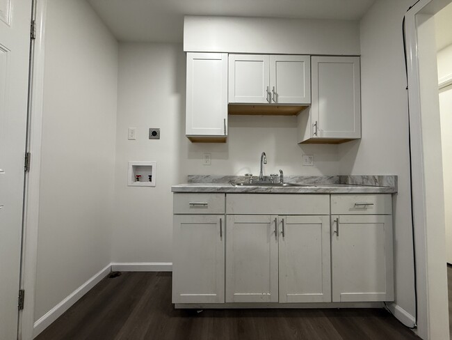 Photo - 3992 Ridgedale St