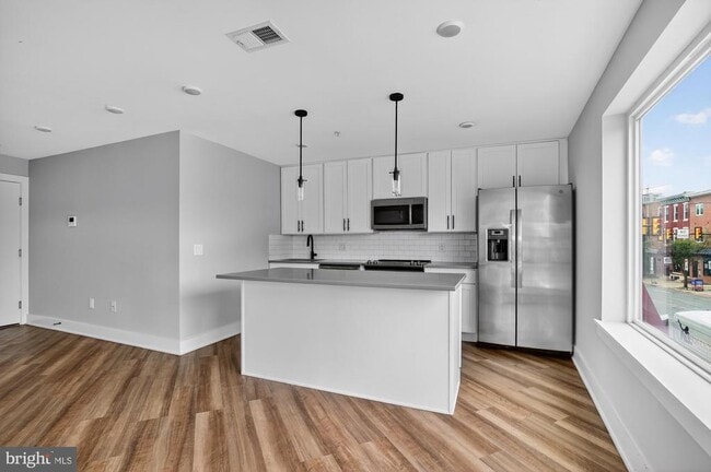 Photo - 3965 Lancaster Ave Unit 201