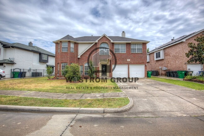 Photo - 4717 Woodhaven Ln