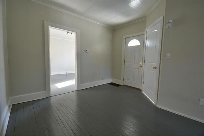 Photo - 127 Woodlawn Ave