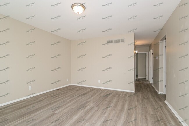 Photo - 1658 Boardwalk Ave