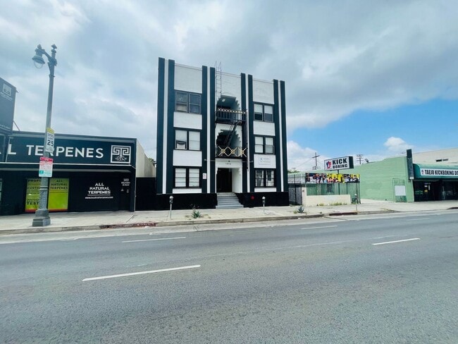 The Ritz Apartments