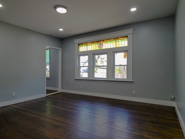Photo - 125 Smith St Apartment Unit 1