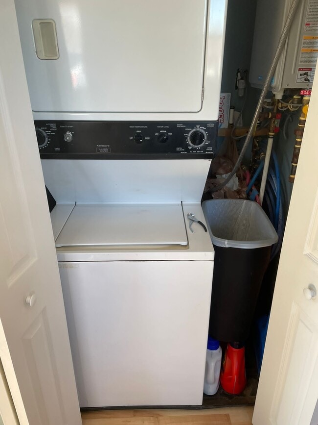 Photo - 714 Bennett St