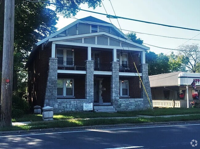 Building Photo - 7724 Big Bend Blvd Unit 1E Rental