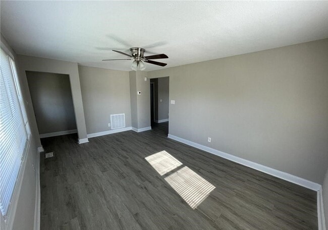 Photo - 984 Wolcott Ave