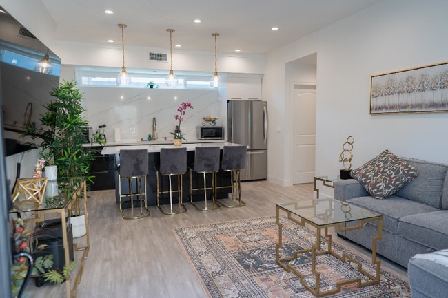 Photo - 6337 Agnes Ave