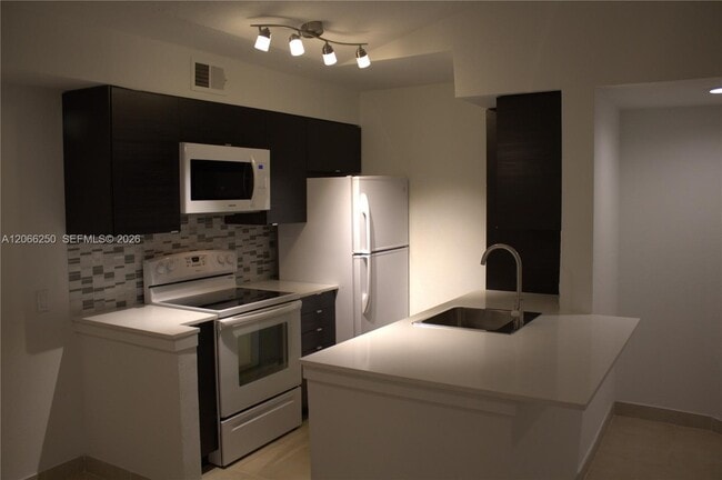 Photo - 2826 S University Dr Unit 3203