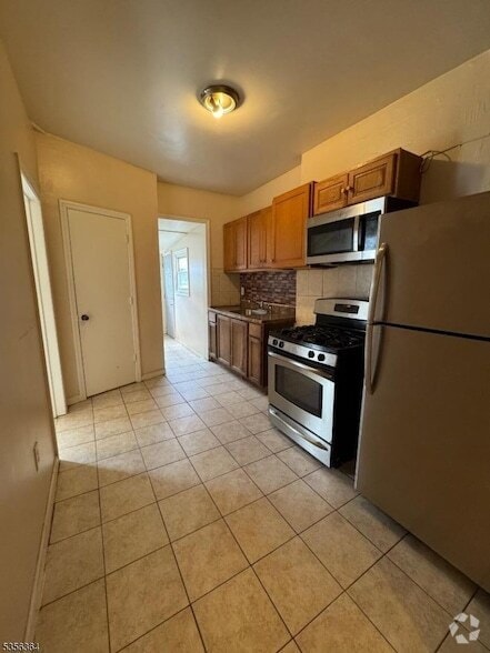 Building Photo - 712 E 27th St Rental
