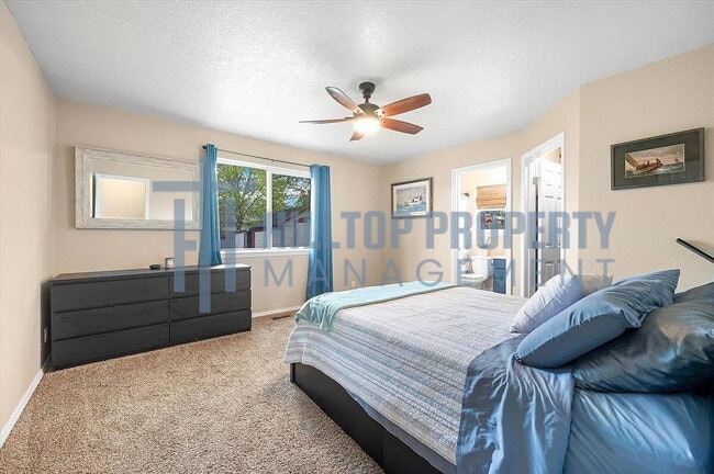 Photo - 4 Bed, 2 Bath Home with 2-Car Garage in North Nampa