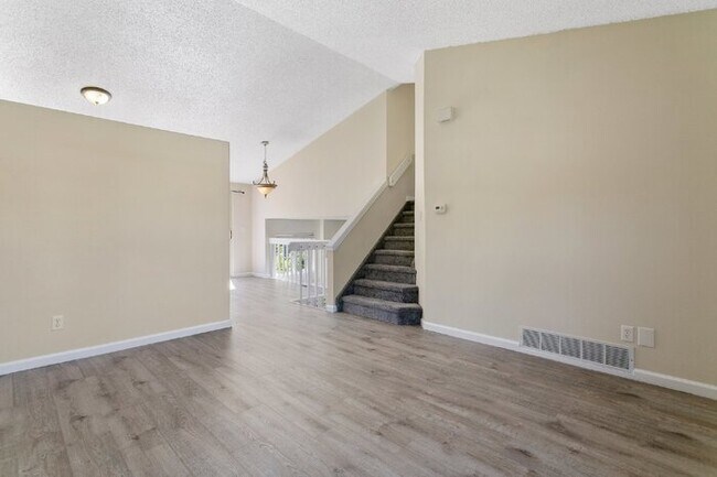 Photo - 8465 Ilex Dr