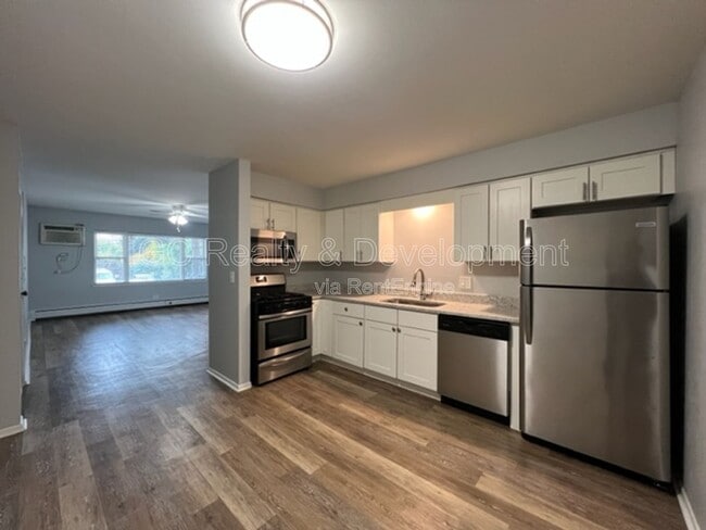 Photo - 312 N Warwick Ave Unit 1a