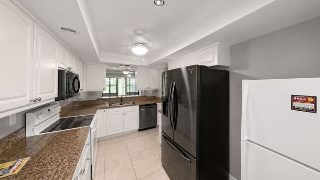 Photo - 2 Bedroom Home with Community Pool for Rent in Sebring, FL