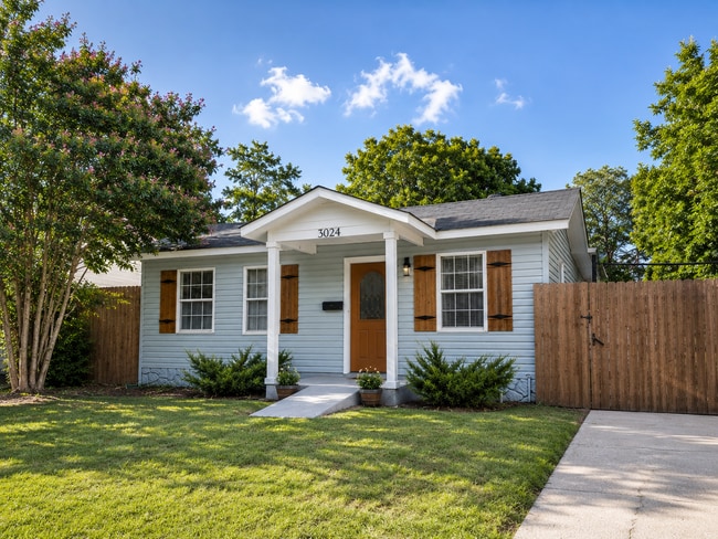 Building Photo - 3024 Carnation Ave