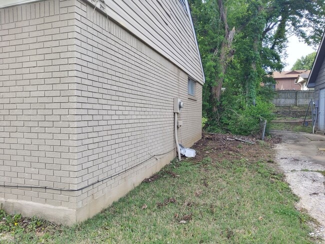 Photo - 2771 Northmeade Ave