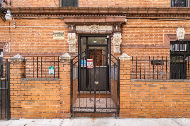 Photo - 166 Cornelia St Unit 1