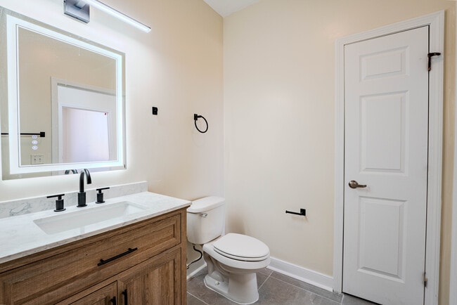 Photo - 333 State Street