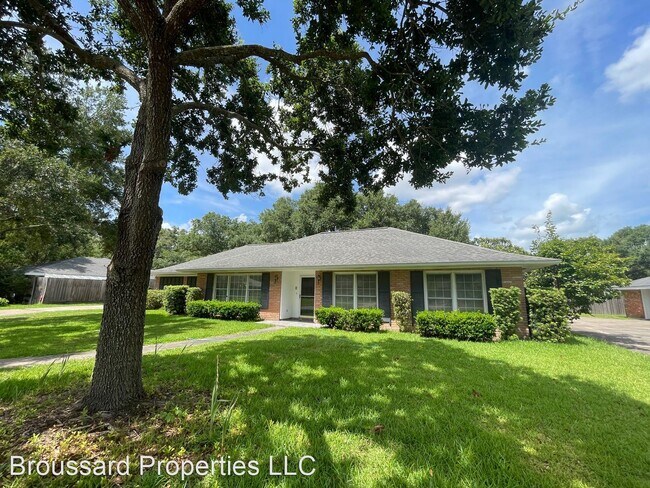 4 br, 2 bath House - 607 Claymore Drive - 4 br, 2 bath House - 607 Claymore Drive