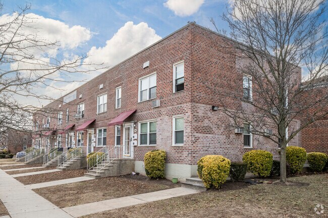Photo - Marine Park Apartments