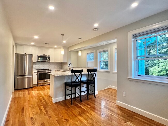 Photo - 19 Bernard Rd Unit 2