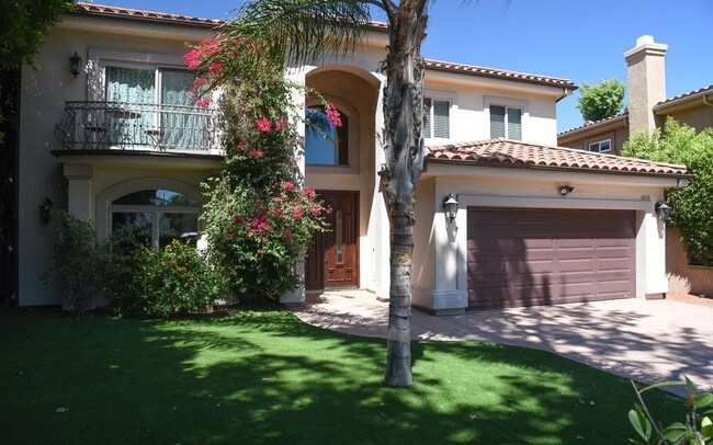 Photo - 16659 Addison St