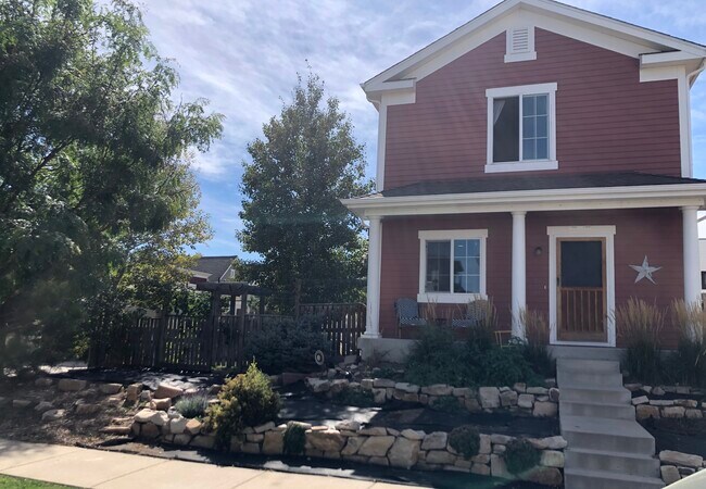 Front of house with side yard - 387 Cajetan St