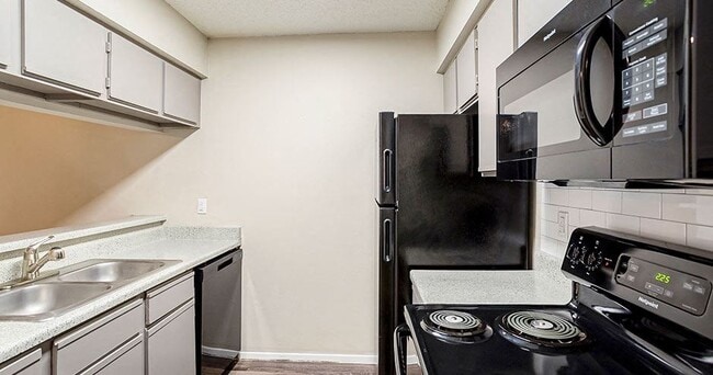 Brooksfield Apartments