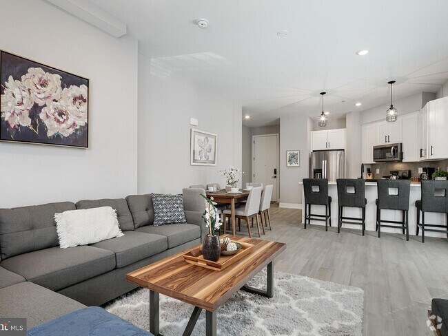 Building Photo - 2537 Grays Ferry Ave Unit A Rental