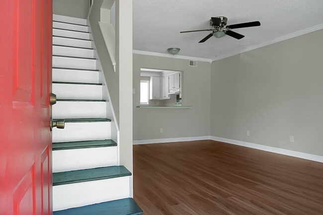 Photo - Miles Landing