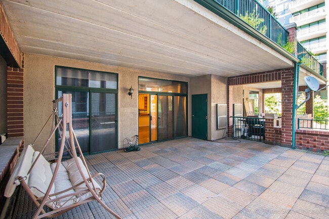 Photo - 841 W Monroe St Unit 2B