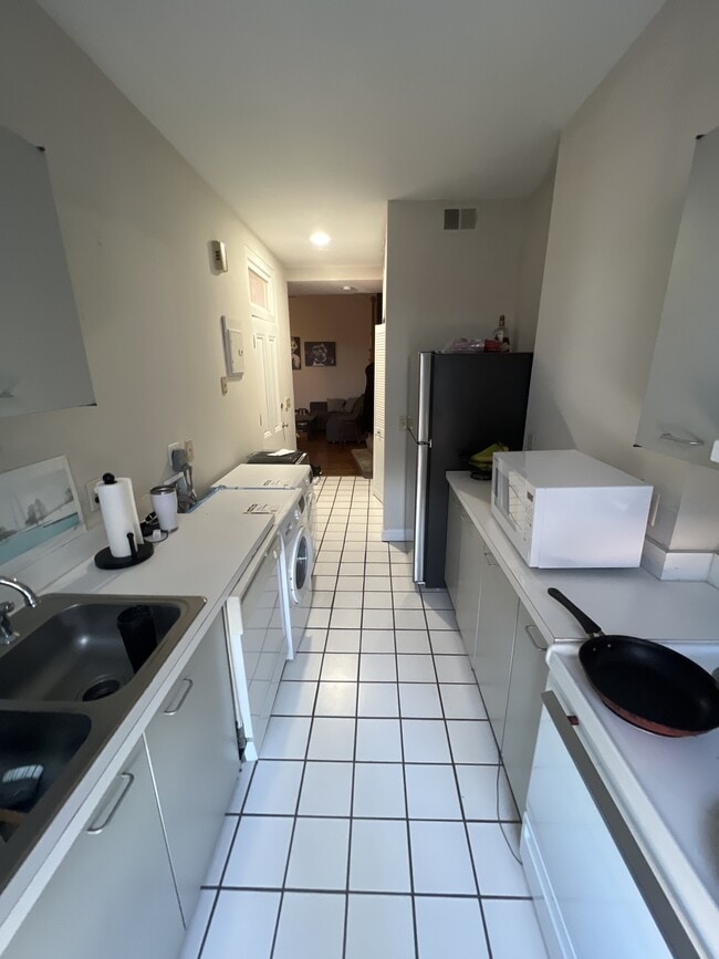 Photo - 932-934-934 Russell Blvd Unit 934-A