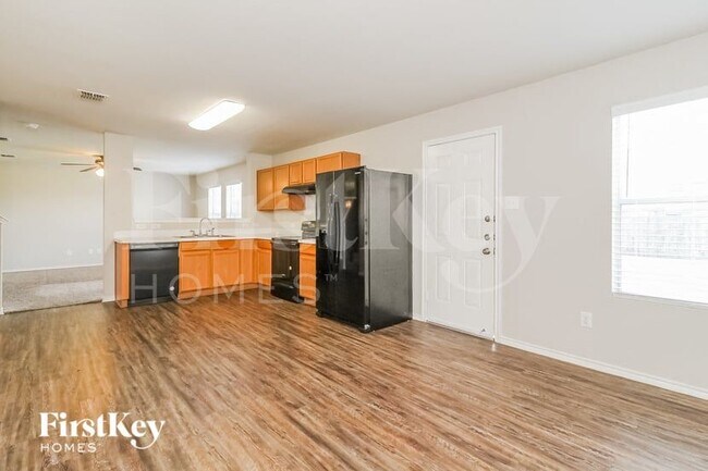Photo - 2809 Spencer Cir
