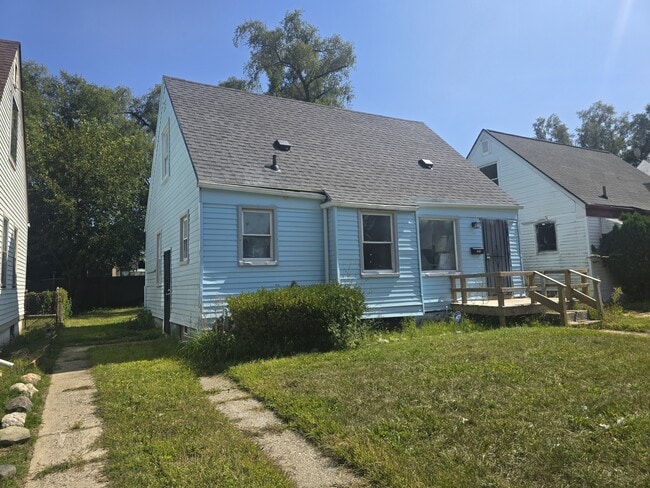 Building Photo - 19976 Mendota St Rental