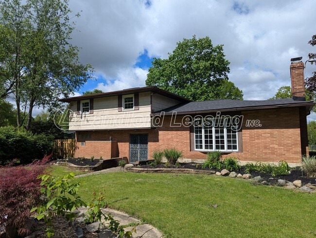 Spacious Split-Level Home in Columbia Stat... - Spacious Split-Level Home in Columbia Stat...