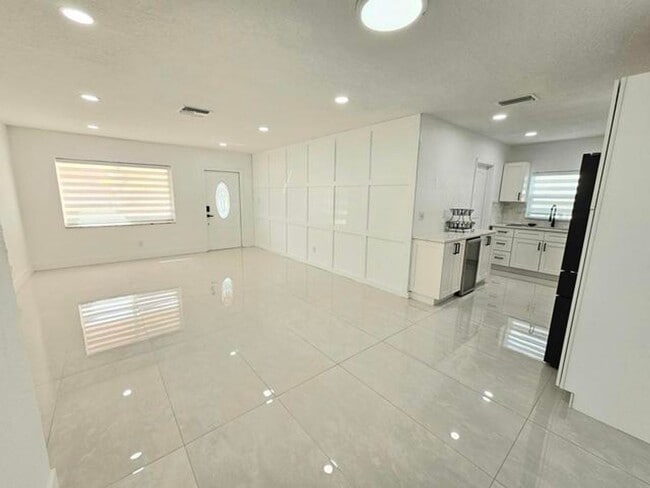 Photo - 7304 Westwood Dr