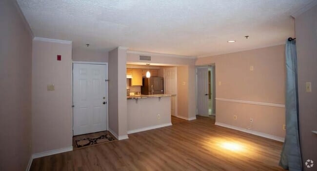 Building Photo - 1524 Lincoln Way Unit 420 Rental