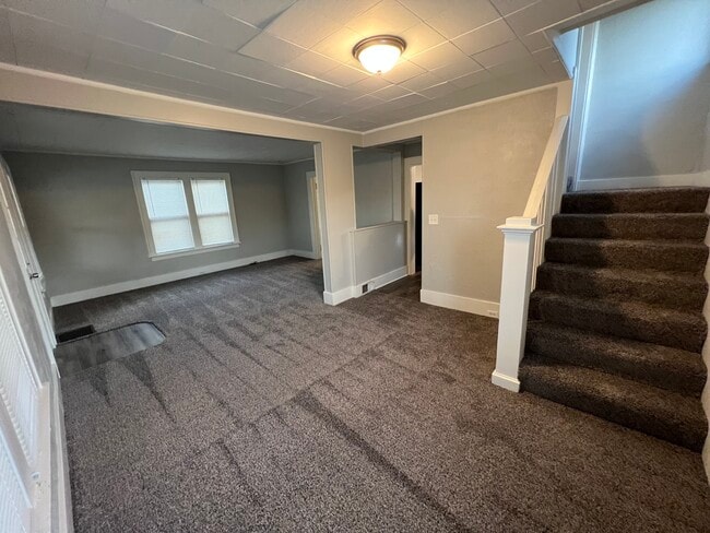 Photo - 1210 Mason St NE