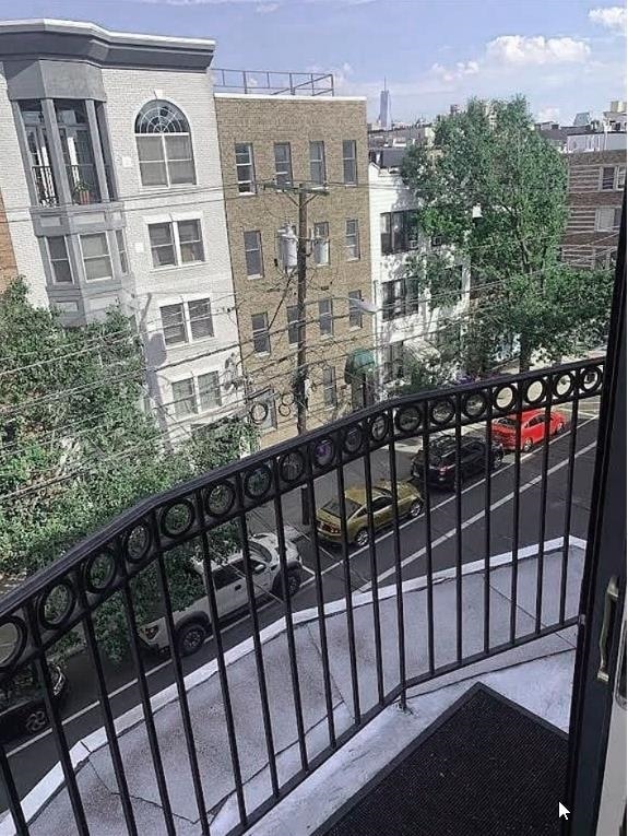 Photo - 608 Jefferson St Unit 4