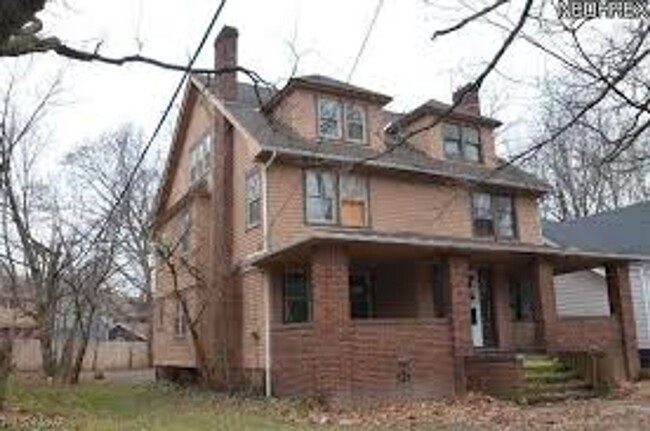 Building Photo - 14422-4 Lee Blvd Rental