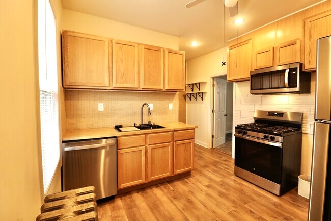 Photo - 3807 N Narragansett Ave