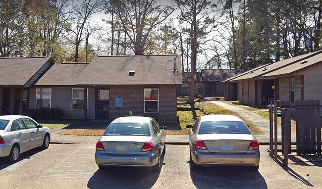 Photo - 301 Harper St