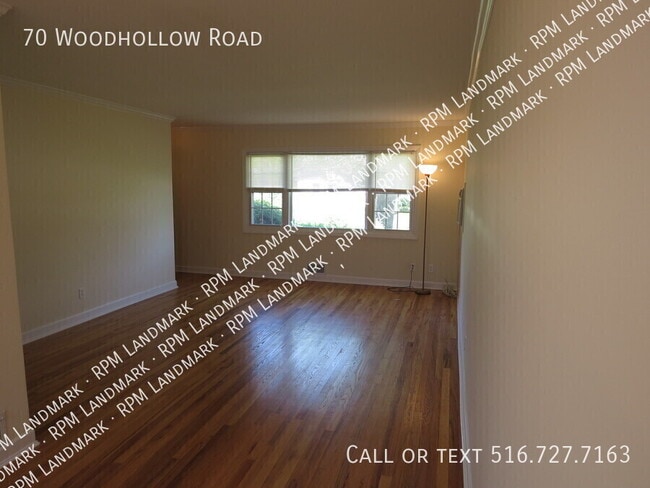 70 Woodhollow Rd