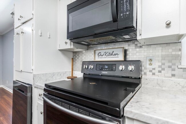 410 Thomson Rd