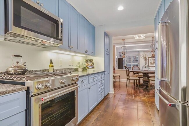 Photo - 48 Beacon St Unidad 1R Rental