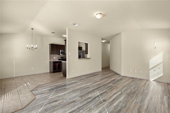 Photo - 112 Hondo Gap Ln