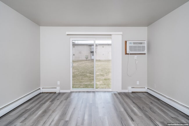 Photo - August Ridge