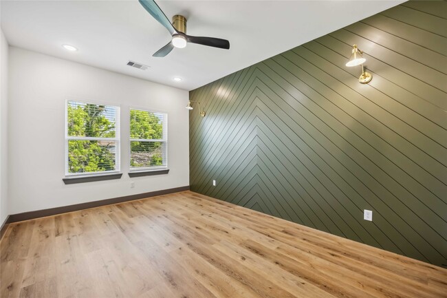 Photo - 8013 Ritz St