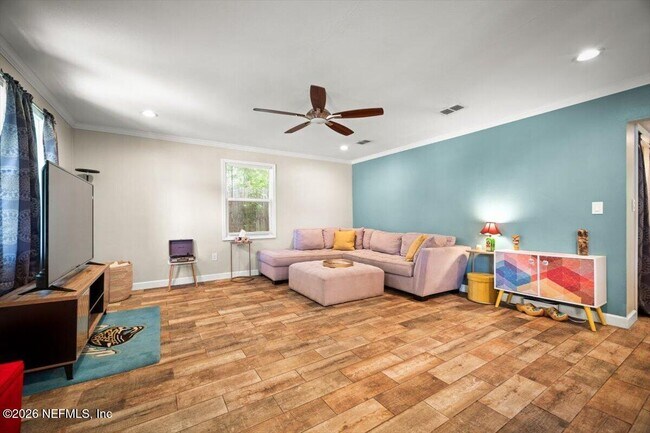 Photo - 2032 Inwood Terrace